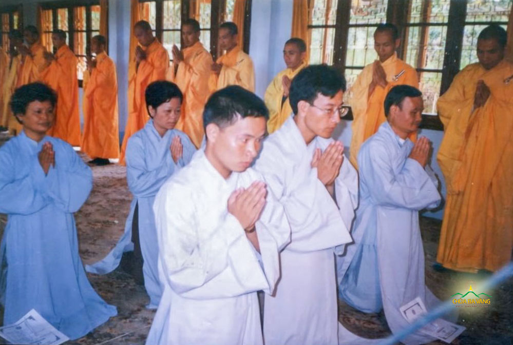 Lễ xuất gia của thầy thích trúc thái minh tại thiền viện